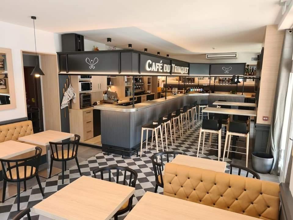 Hotel-Cafe Du Trinquet كامبو-لي-بان المظهر الخارجي الصورة
